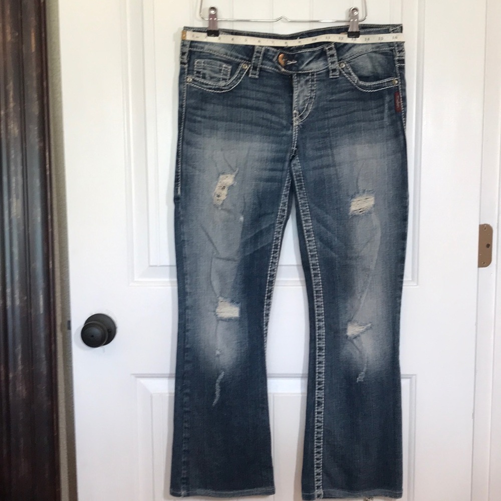Silver Tuesday jeans 30\33 distressed cropped